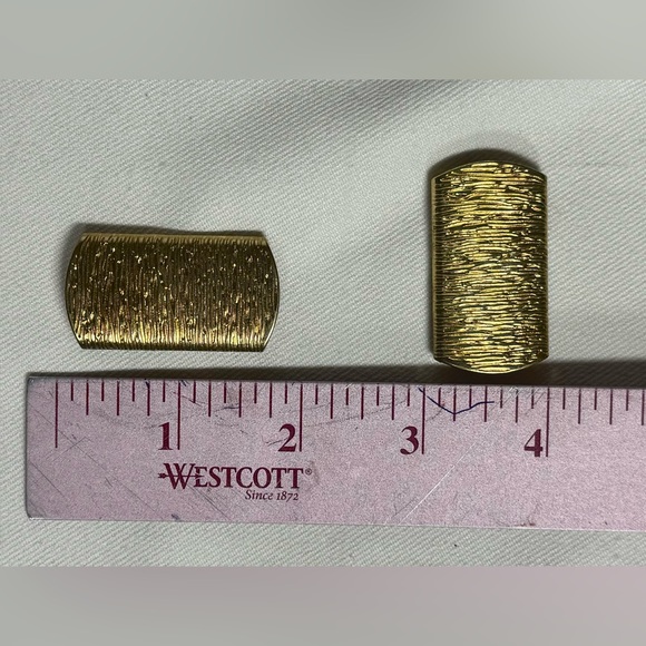 Buckle metal decor clothing accessory gold shiny - Picture 3 of 4